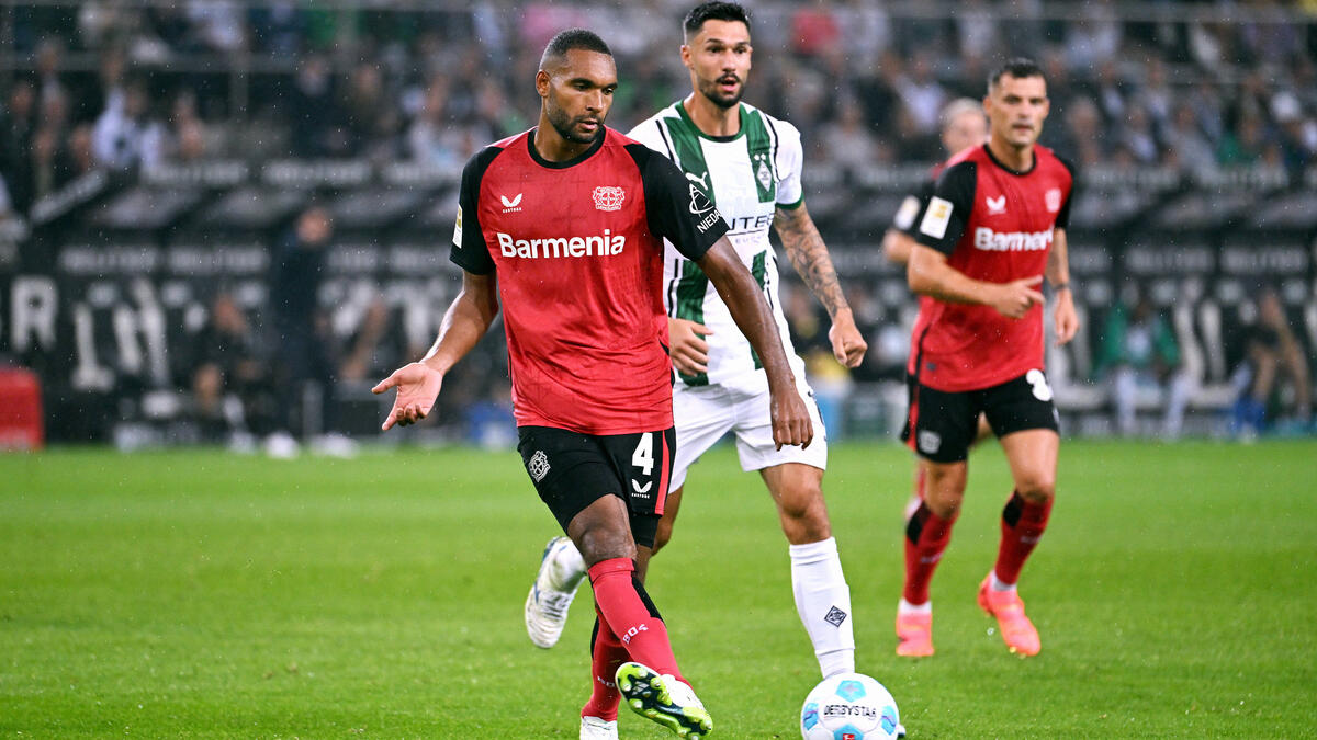 Jonathan Tah vẫn cầm bóng cho Bayer Leverkusen