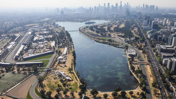 Wird im Albert Park am 15. März das erste Rennen stattfinden? Wird im Albert Park am 15. März das erste Rennen stattfinden?