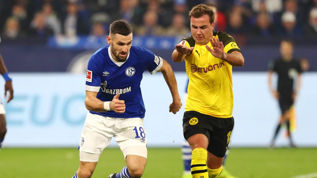 Daniel Caligiuri (l.) vom FC Schalke 04 und Mario Götze vom BVB haben nur noch einen Vertrag bis zum 30. Juni 2020