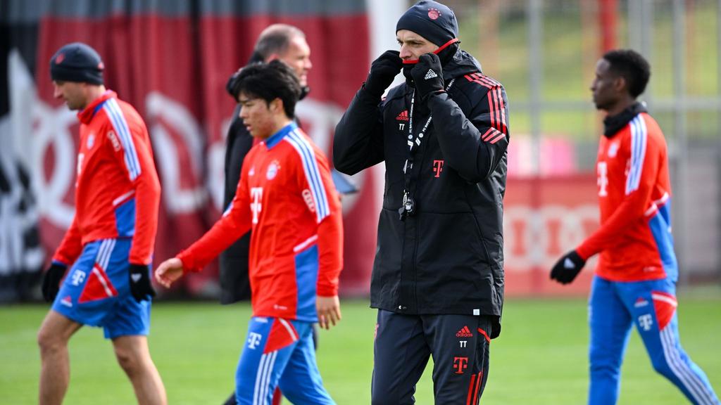 Thomas Tuchel leitete beim FC Bayern am Dienstag das erste Training