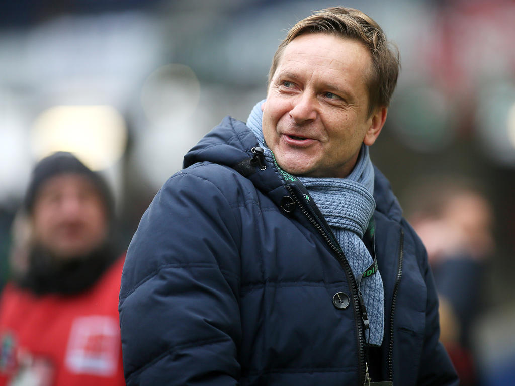 Wechselt Horst Heldt von Hannover 96 zum VfL Wolfsburg?
