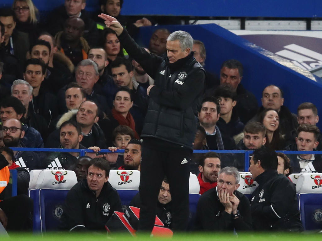 United-Trainer José Mourinho an alter Wirkungsstätte an der Stamford Bridge