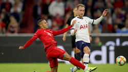 Christian Eriksen (r.) verlor das Duell mit seiner Mannschaft gegen den FC Bayern zuletzt deutlich mit 2:7