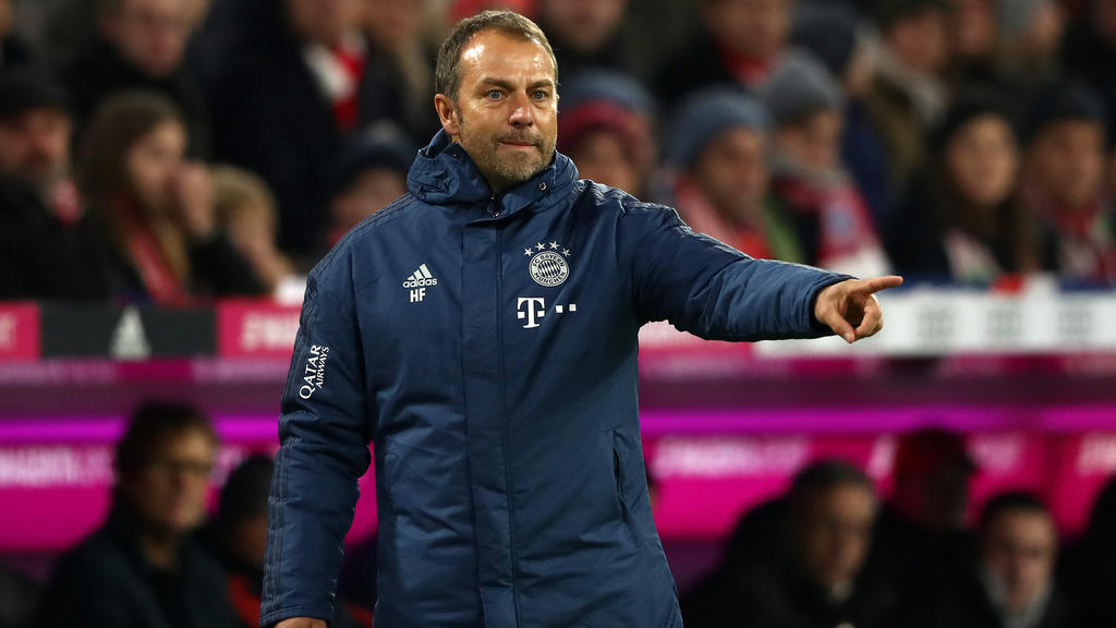 Hansi Flick bleibt vorerst Trainer des FC Bayern