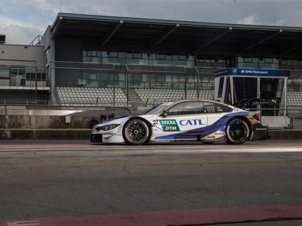 Ein DTM-Bolide vor leeren Rängen: Daran will sich die Traditionsserie nicht gewöhnen Ein DTM-Bolide vor leeren Rängen: Daran will sich die Traditionsserie nicht gewöhnen