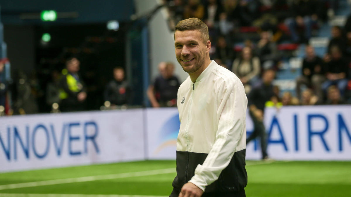 Podolski traf in der 80. Minute zum 2:1 Siegtreffer Podolski traf in der 80. Minute zum 2:1 Siegtreffer