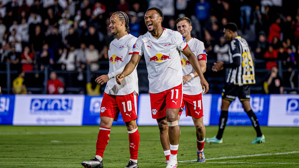 Xavi Simons (l.) wird beim FC Bayern und Barca gehandelt Xavi Simons (l.) wird beim FC Bayern und Barca gehandelt