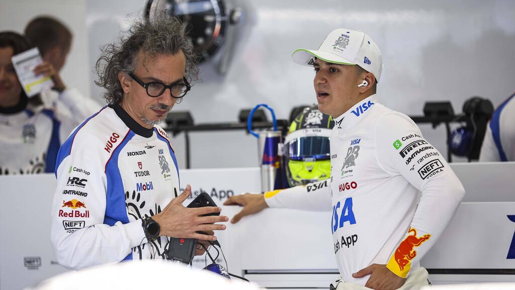 Teamchef-schw-rmt-von-Hadjars-F1-Start