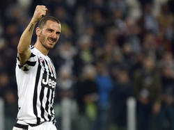Leonardo Bonucci kan juichen tijdens het competitieduel Juventus - Sassuolo. (11-03-2016)
