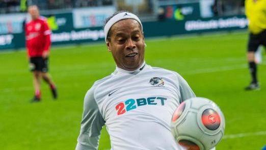 Ronaldinho gab sich in Frankfurt die Ehre