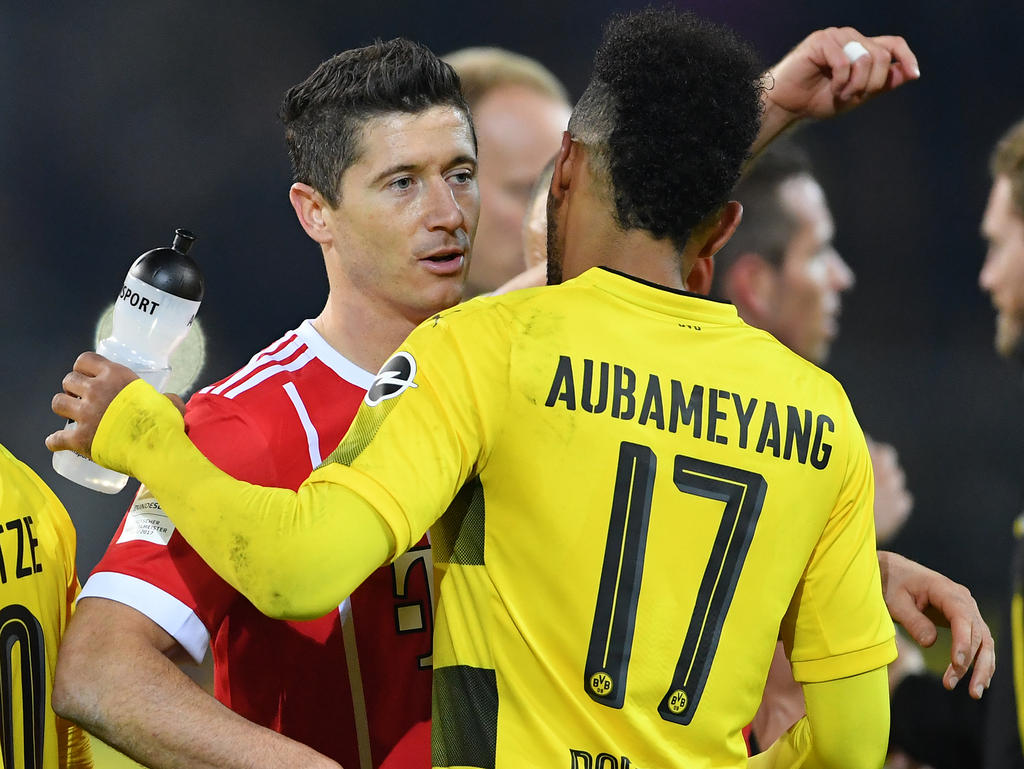 Robert Lewandowski (l.) hat aufmunternde Worte für Pierre-Emerick Aubameyang nach dem Top-Spiel übrig Robert Lewandowski (l.) hat aufmunternde Worte für Pierre-Emerick Aubameyang nach dem Top-Spiel übrig