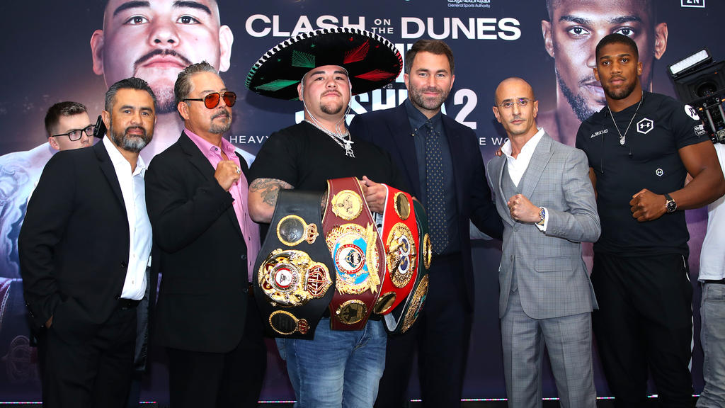 Anthony Joshua (r.) brennt auf den Fight gegen Andy Ruiz jr. Anthony Joshua (r.) brennt auf den Fight gegen Andy Ruiz jr.