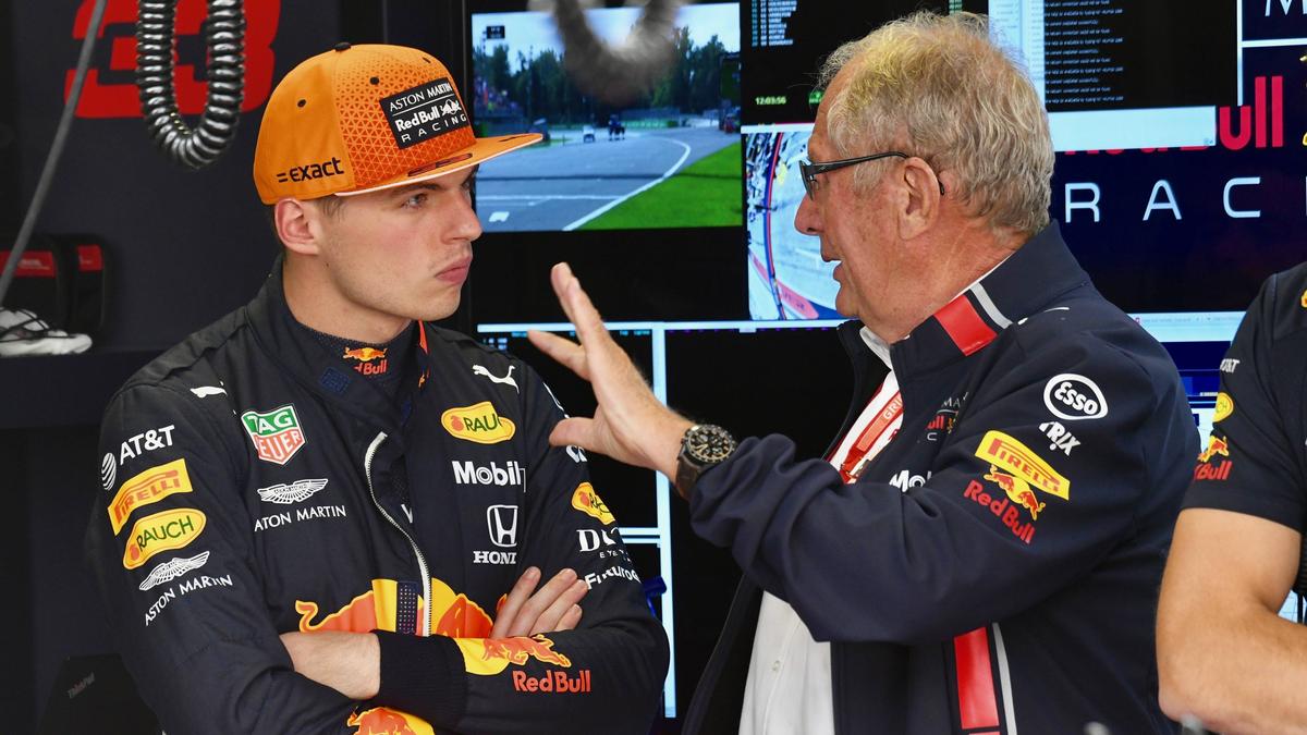 Max Verstappen und Helmut Marko halten derzeit via Telefon Kontakt Max Verstappen und Helmut Marko halten derzeit via Telefon Kontakt