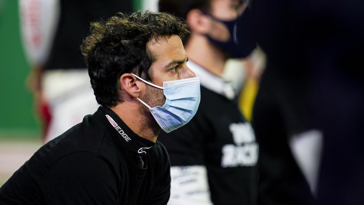 Daniel Ricciardo hing nach dem ersten Stopp hinter Daniil Kvyat fest