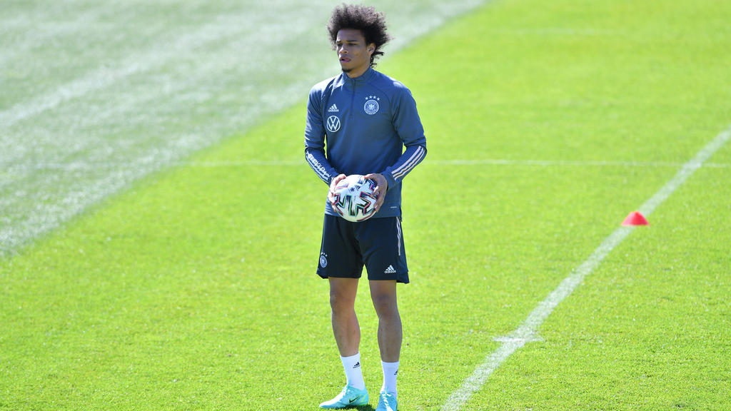 Leroy Sané will den Schwung vom FC Bayern mit zur EM nehmen Leroy Sané will den Schwung vom FC Bayern mit zur EM nehmen
