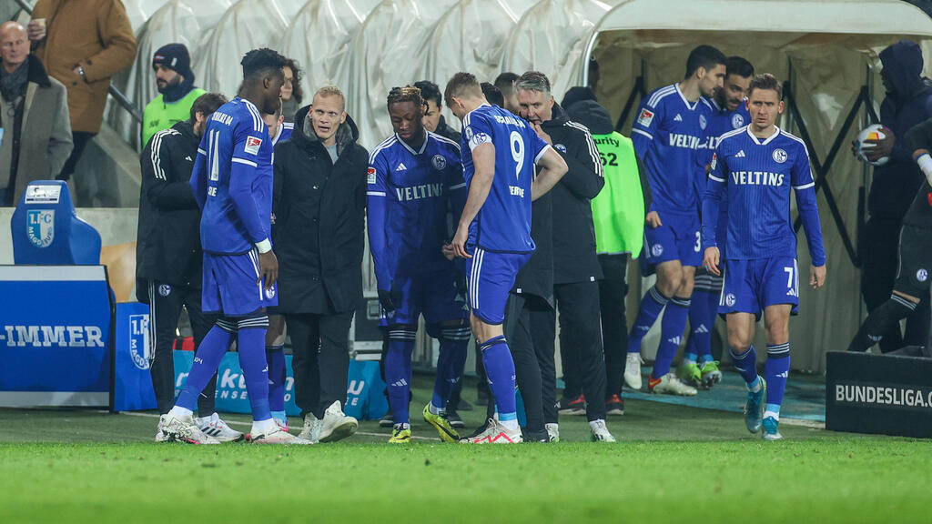 Der FC Schalke 04 kann sich nicht aus der Krise befreien