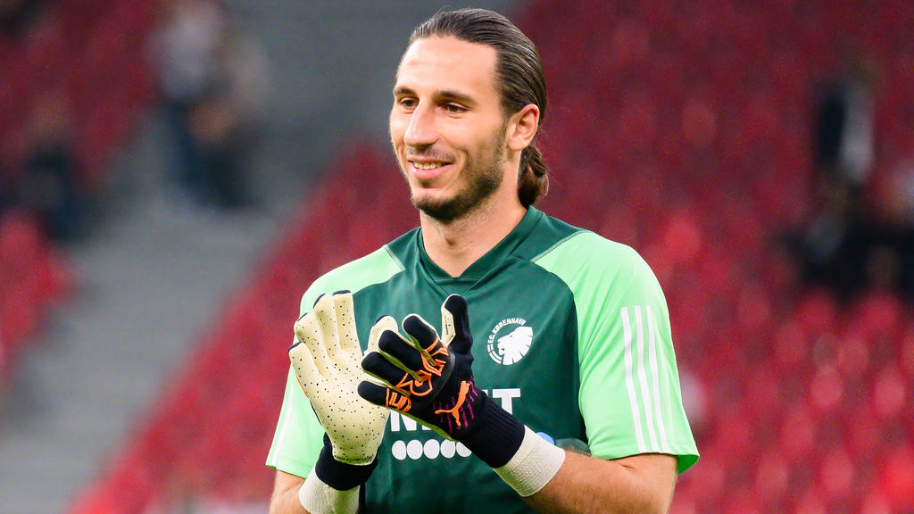 Kamil Grabara wurde auch beim FC Bayern gehandelt Kamil Grabara wurde auch beim FC Bayern gehandelt