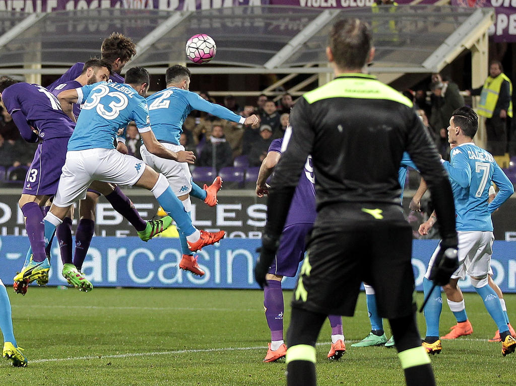 Marcos Alonso abrió el marcador de cabeza en el minuto 6. (Foto: Getty) Marcos Alonso abrió el marcador de cabeza en el minuto 6. (Foto: Getty)