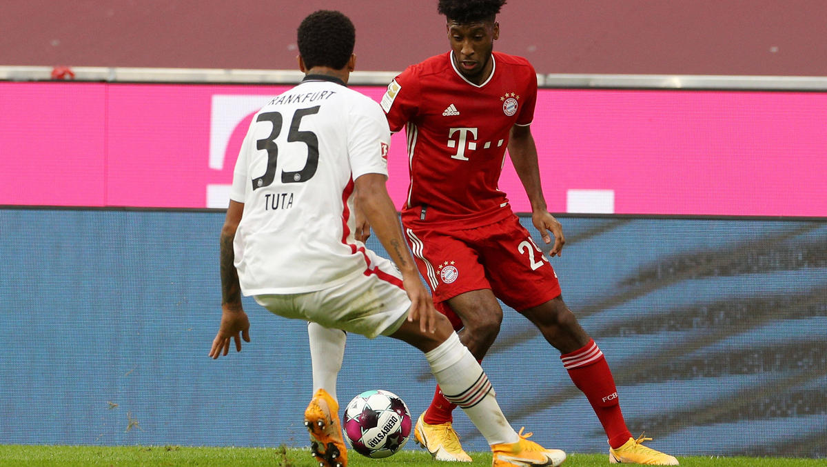 Tuta wurde von seinen eEgenspielern (hier Kingsley Coman) zeitweise schwindlig gescpielt Tuta wurde von seinen eEgenspielern (hier Kingsley Coman) zeitweise schwindlig gescpielt