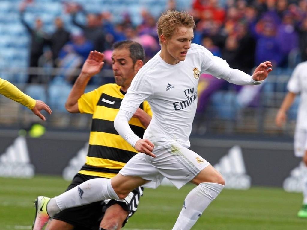 El Castilla de Martin Ødegaard es segundo a seis puntos del Barakaldo en el grupo II. (Foto: Imago) El Castilla de Martin Ødegaard es segundo a seis puntos del Barakaldo en el grupo II. (Foto: Imago)