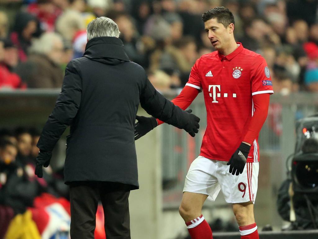 Bayern-Coach Carlo Ancelotti beschäftigt sich noch nicht mit einer möglichen Alternative zu Robert Lewandowski