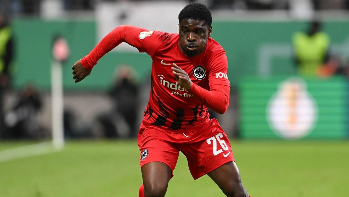 PSG-Talent Éric Junior Dina Ebimbe bleibt Eintracht Frankfurt erhalten