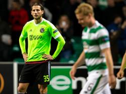 Mitchell Dijks zweet nog niet eens of Ajax staat al op een achterstand tegen Celtic. De Schotten komen in de Europa League binnen vijf minuten op 1-0 tegen de Amsterdammers. (26-11-2015)