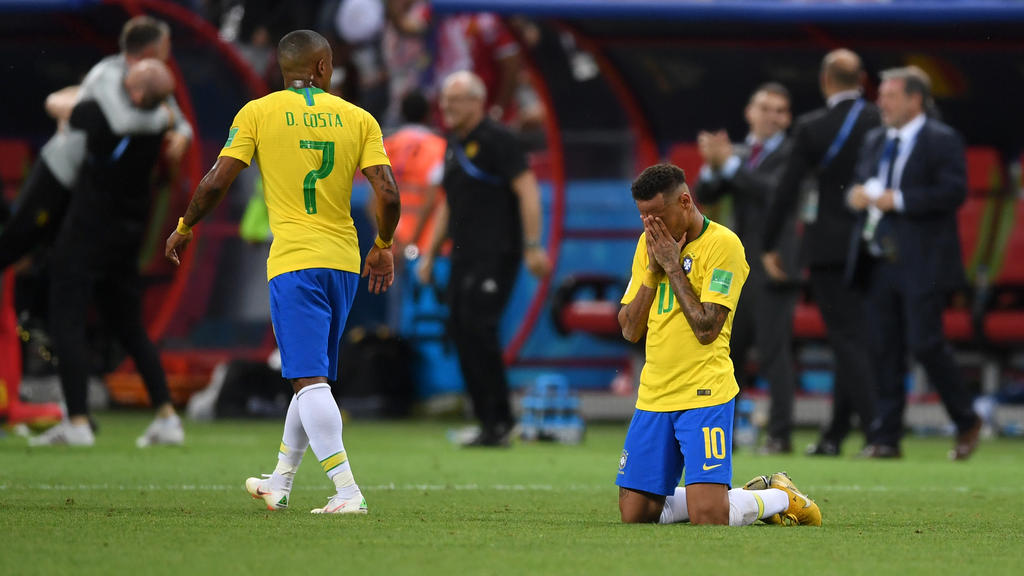 Neymar (r.) verlor mit Brasilien gegen Belgien im Viertelfinale