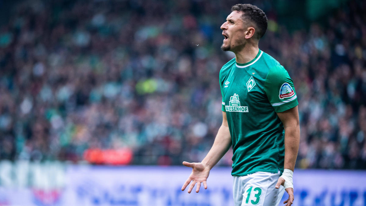 Milos Veljkovic fehlt Werder Bremen gegen den FC Schalke 04