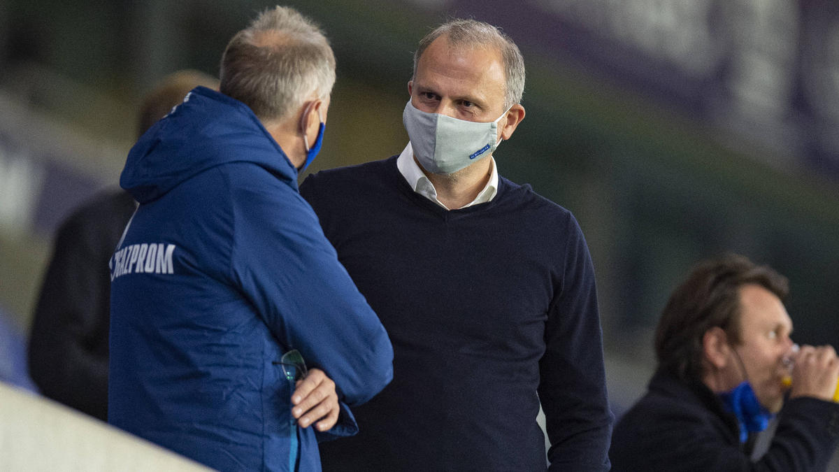 Jochen Schneider und der FC Schalke sind auf der Suche nach weiteren Verstärkungen Jochen Schneider und der FC Schalke sind auf der Suche nach weiteren Verstärkungen