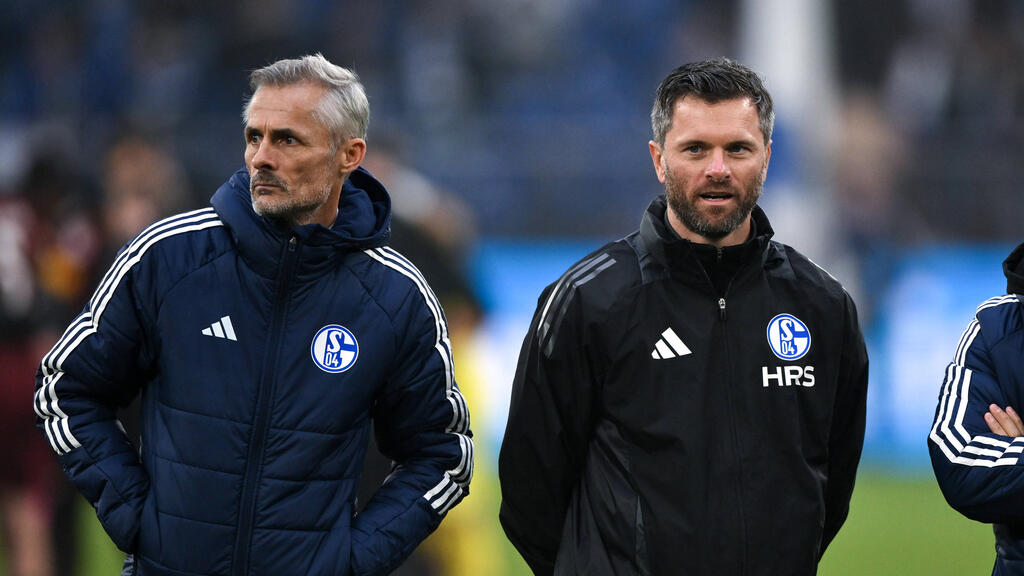 Welche Pläne hat der FC Schalke 04 mit Tim Hoogland (r.)?