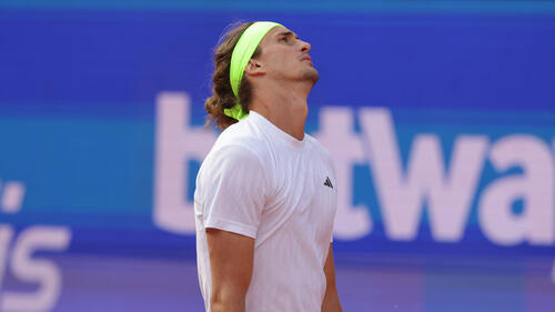Alexander Zverev trat in Hamburg trotz gesundheitlicher Probleme an