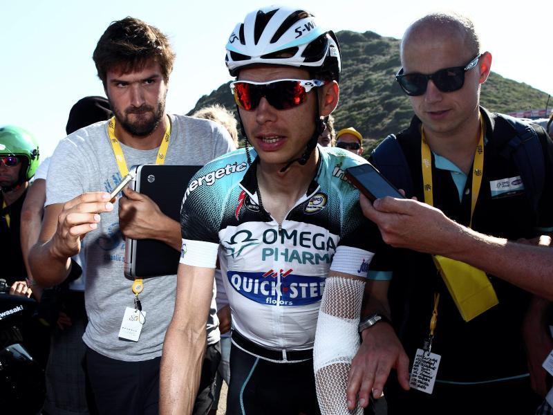 Teamarzt Helge Riepenhof (r) achtet auch auf die Ernährung der Tourfahrer. Foto: Photopqr/Le Parisien/Matthieu de Martignac Teamarzt Helge Riepenhof (r) achtet auch auf die Ernährung der Tourfahrer. Foto: Photopqr/Le Parisien/Matthieu de Martignac
