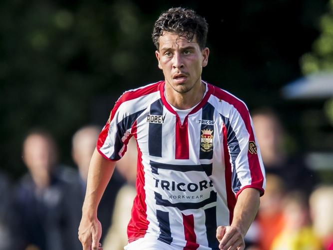 Thom Haye in actie tijdens de voorbereiding van Willem II. De Tilburgers spelen een oefenduel met RKDSV. (27-06-2016) Thom Haye in actie tijdens de voorbereiding van Willem II. De Tilburgers spelen een oefenduel met RKDSV. (27-06-2016)