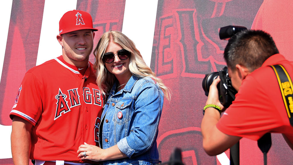 Mike Trout ist einer der Superstars der MLB Mike Trout ist einer der Superstars der MLB