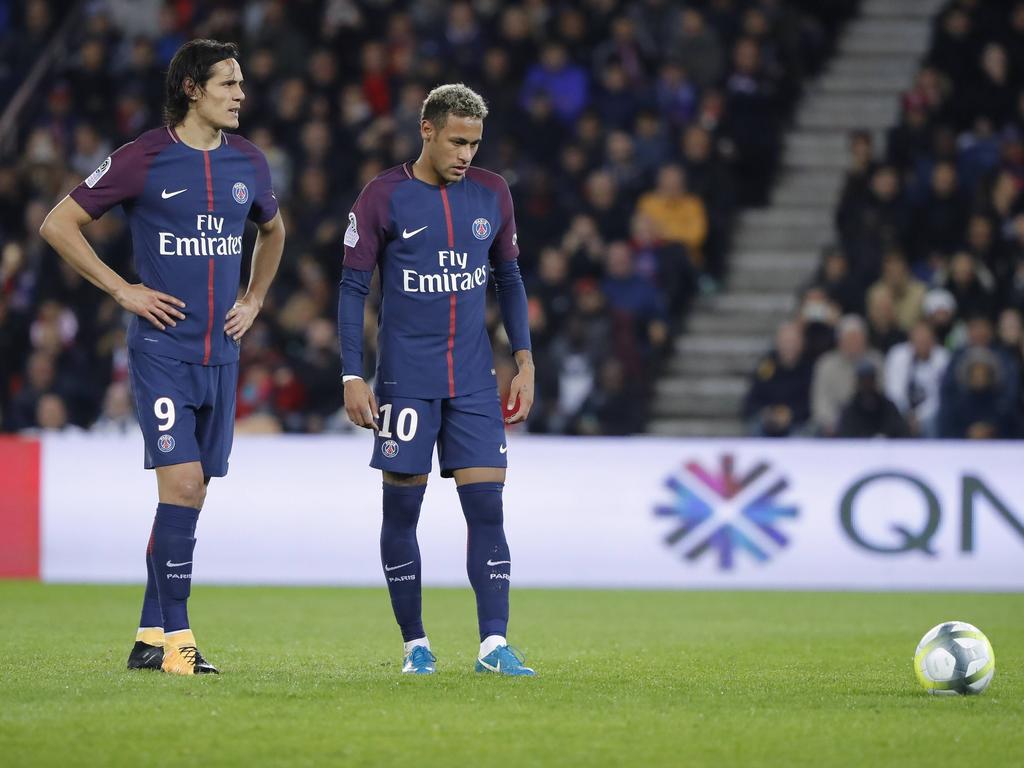 Cavani (l.) und Neymar zofften sich während der Partie gegen Olympique Lyon