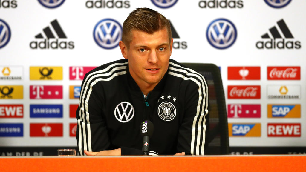 Toni Kroos glaubt, dass Jürgen Klopp noch lange Vereinstrainer bleibt