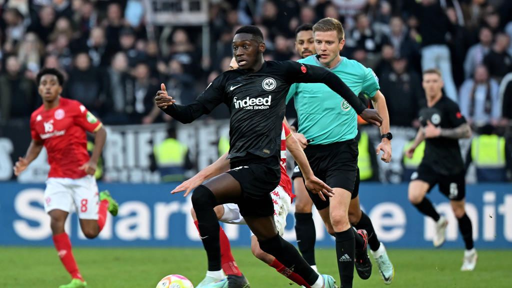 Kolo Muani stürmt seit Sommer für Eintracht Frankfurt