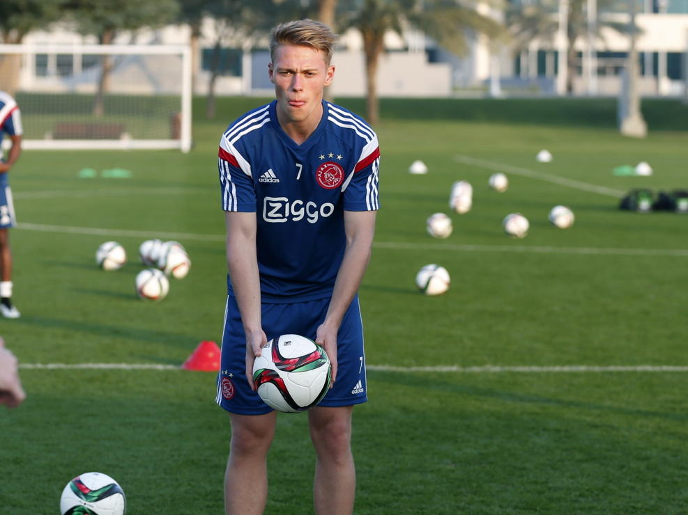 Viktor Fischer van Ajax op trainingskamp in Qatar. (06-01-2015) Viktor Fischer van Ajax op trainingskamp in Qatar. (06-01-2015)