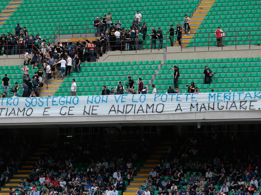 Die Inter-Fans protestieren wegen der schwachen Leistungen