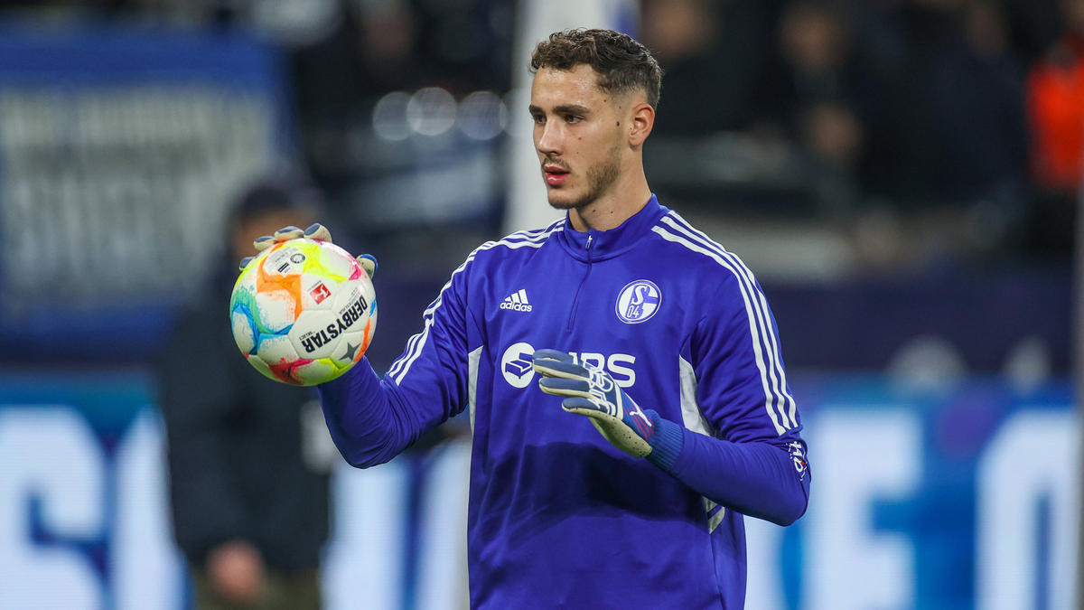 Justin Heekeren hat sich offenbar im Training des FC Schalke 04 verletzt