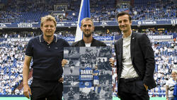 Beendete im Sommer seine Karriere und wird nun Trainer beim FC Schalke 04: Dominick Drexler (M.)