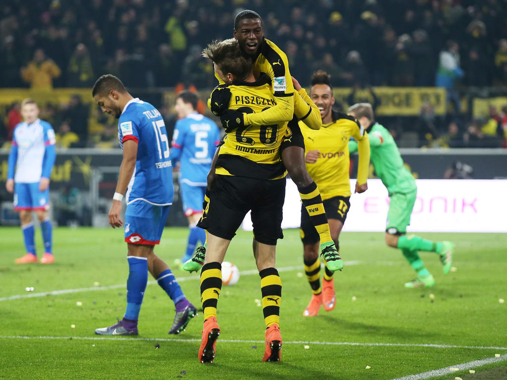 Adrian Ramos le dio la vuelta al marcador anotando el segundo del Dortmund. (Foto: Getty)