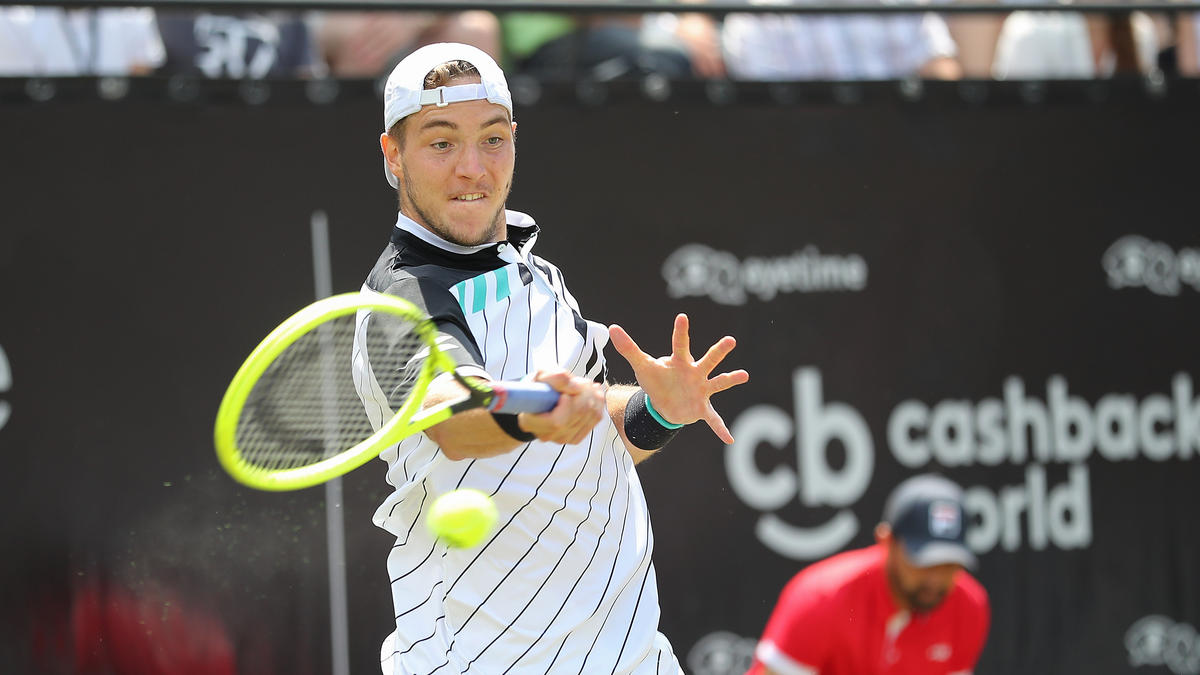 Jan-Lennard Struff zog in Halle in die zweite Runde ein Jan-Lennard Struff zog in Halle in die zweite Runde ein