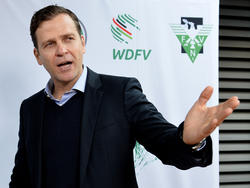 Für Oliver Bierhoff wäre Fußball ohne Abseits denkbar