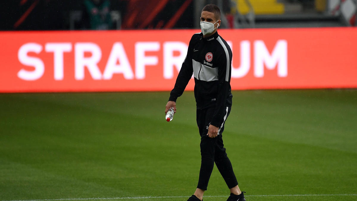 Mittelfeldspieler Mijat Gacinovic steht unmittelbar vor einem Wechsel von Eintracht Frankfurt zur TSG 1899 Hoffenheim Mittelfeldspieler Mijat Gacinovic steht unmittelbar vor einem Wechsel von Eintracht Frankfurt zur TSG 1899 Hoffenheim