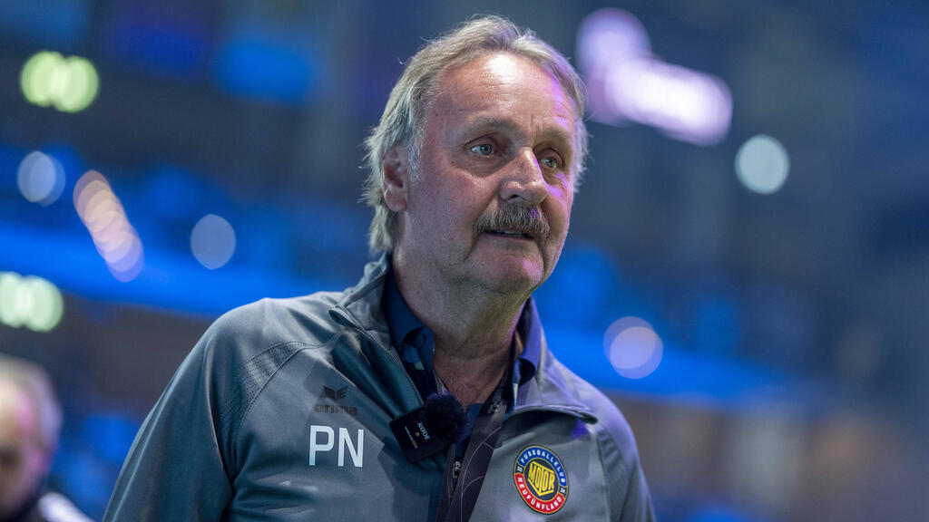 Peter Neururer übt Kritik am FC Bayern