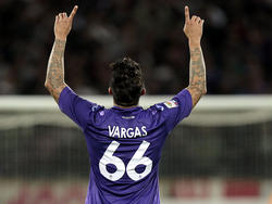 Vargas terminó si contrato con la Fiorentina a finales de junio 2015. (Foto: Getty)