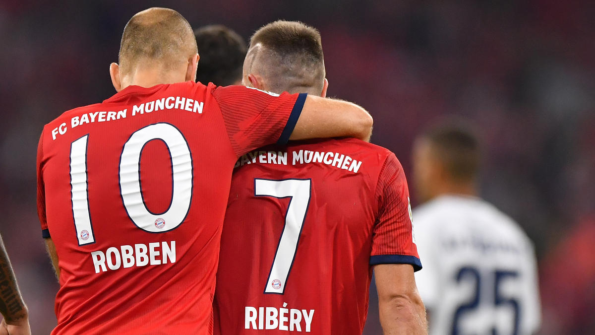 Arjen Robben (l.) und Franck Ribéry stehen vor ihrem letzten Bundesliga-Spiel für die Bayern Arjen Robben (l.) und Franck Ribéry stehen vor ihrem letzten Bundesliga-Spiel für die Bayern