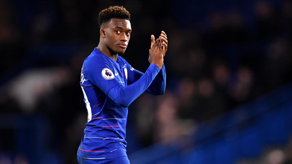 Hudson-Odoi kann sich zwischen dem FC Bayern und Chelsea entscheiden Hudson-Odoi kann sich zwischen dem FC Bayern und Chelsea entscheiden